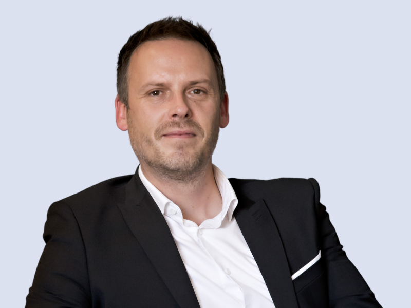 Emilien-Montoir-Directeur-de-la-performance Directrice des ressources chez YSEIS